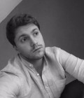Встретьте Мужчинa : Pierre, 32 лет до Франция  57455